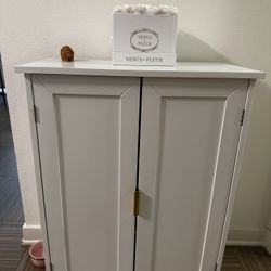 Front Entry Shoe Console 