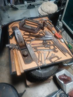 Antiqe Tool Lot