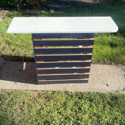 Mini Bar