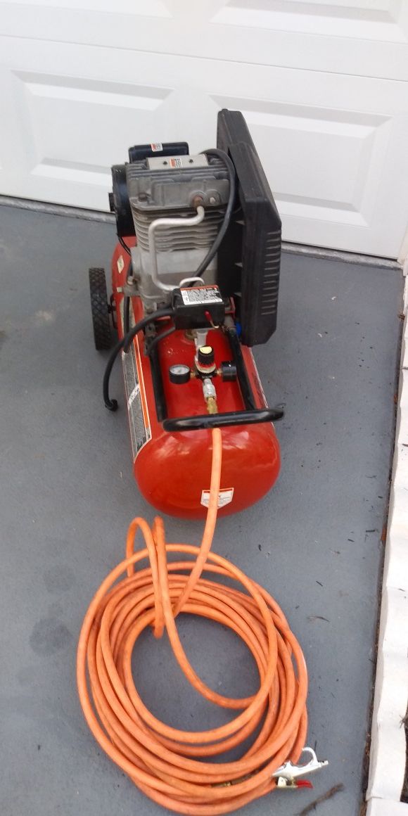 Craftsman Air Compressor 3 1/2 HP 15 Gallons in excellent condition