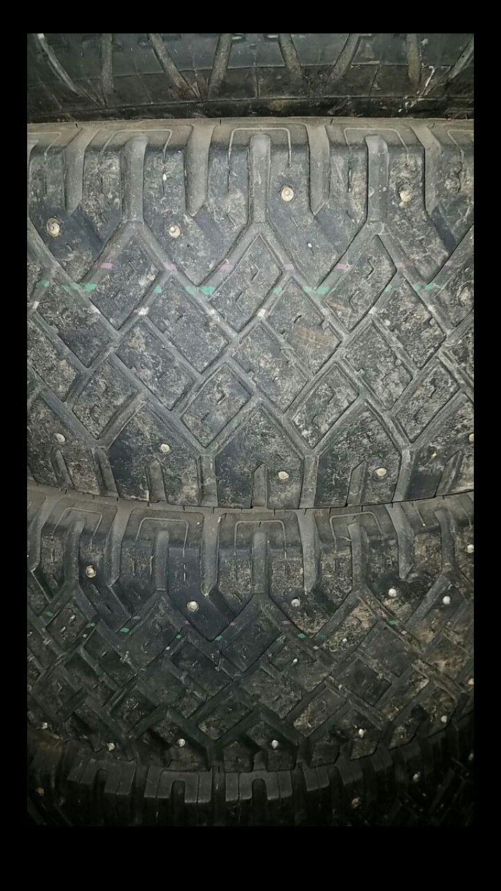 4 studded snow tires