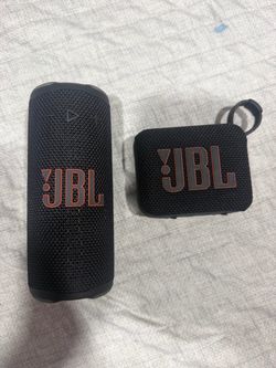 Jbl grip and Go4 speaker bundle