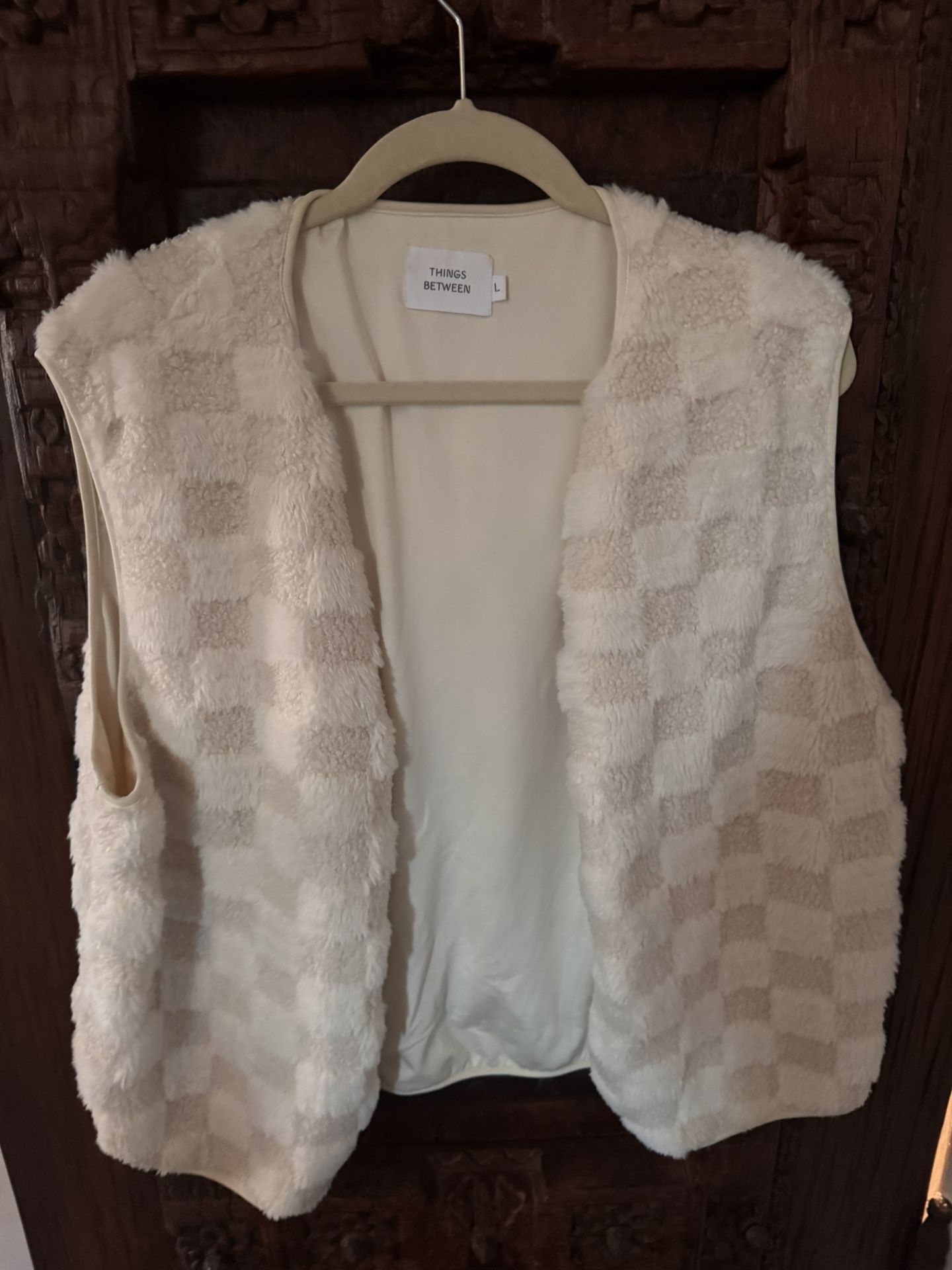 Things Between Square faux Fur Vest