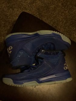 Adidas basketball shoes size 12