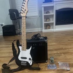 BCP 30 inch Kids Electric Guitar with Silverstone Smart III Amplifier - Like New 