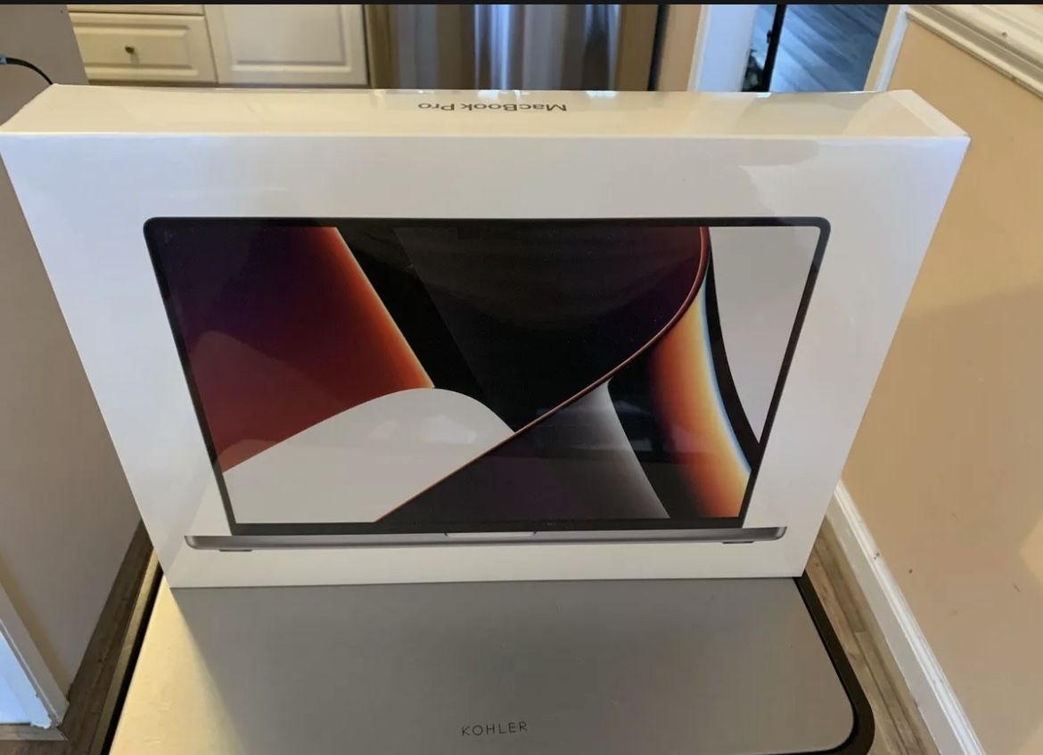 Apple Macbook Pro 16 inch 2021 M1 Pro Chip 16GB RAM 1TB SSD Space Gray NEW!