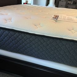 Bear Cooling Cal King Mattress As New 
