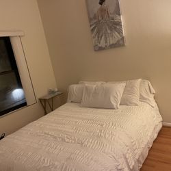 Queen Bed