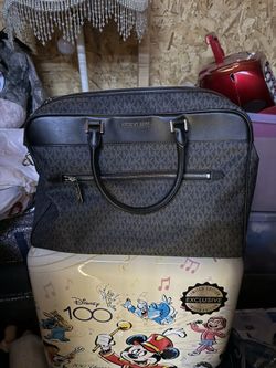 Micheal Kors Overnight Bag NWT