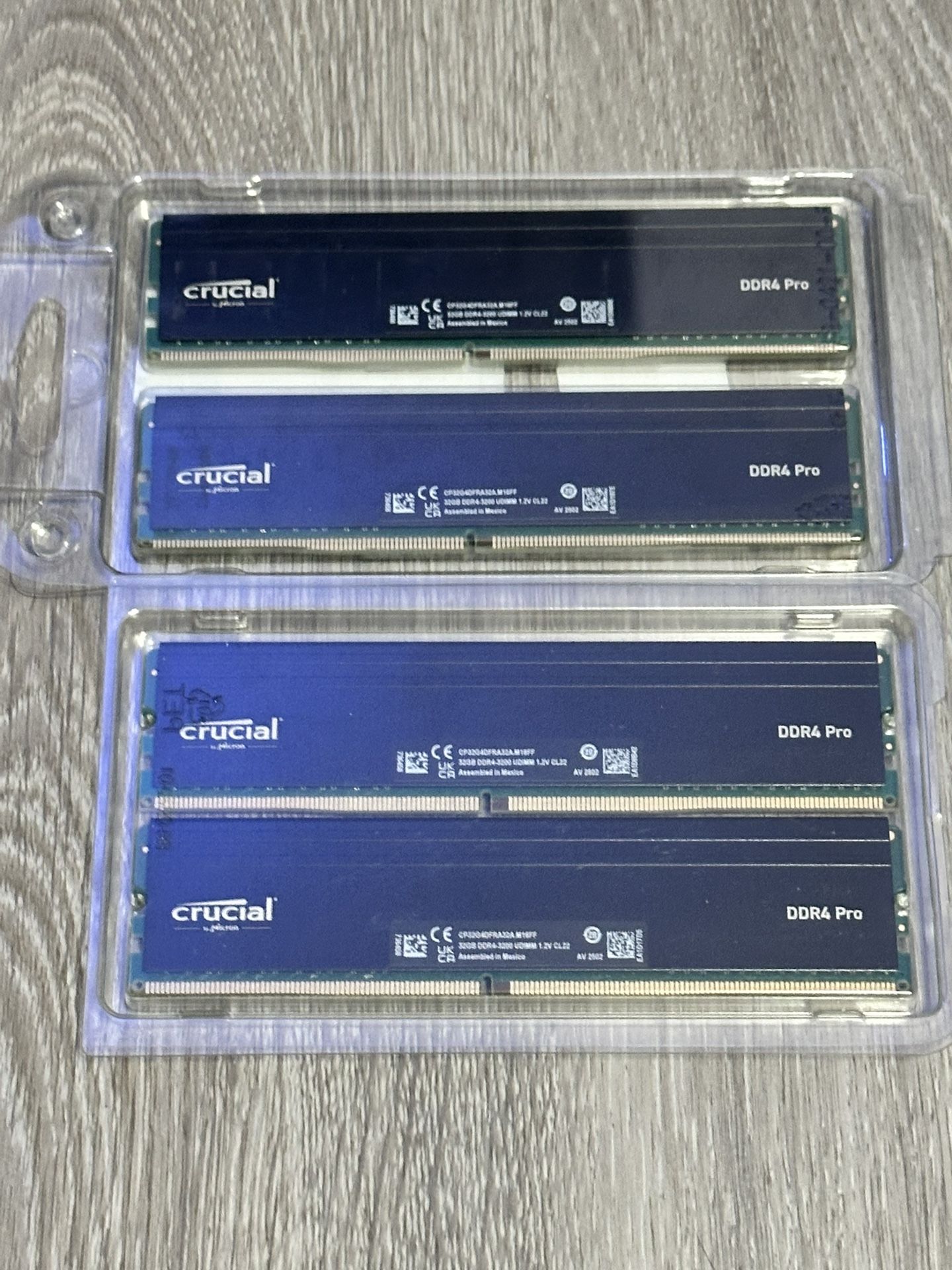 Crucial 128GB DDR4 3200MHZ Memory/Ram (4x32gb) with Heat Spreader