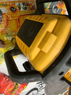 Dewalt radio