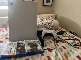 PS5 with 4 games