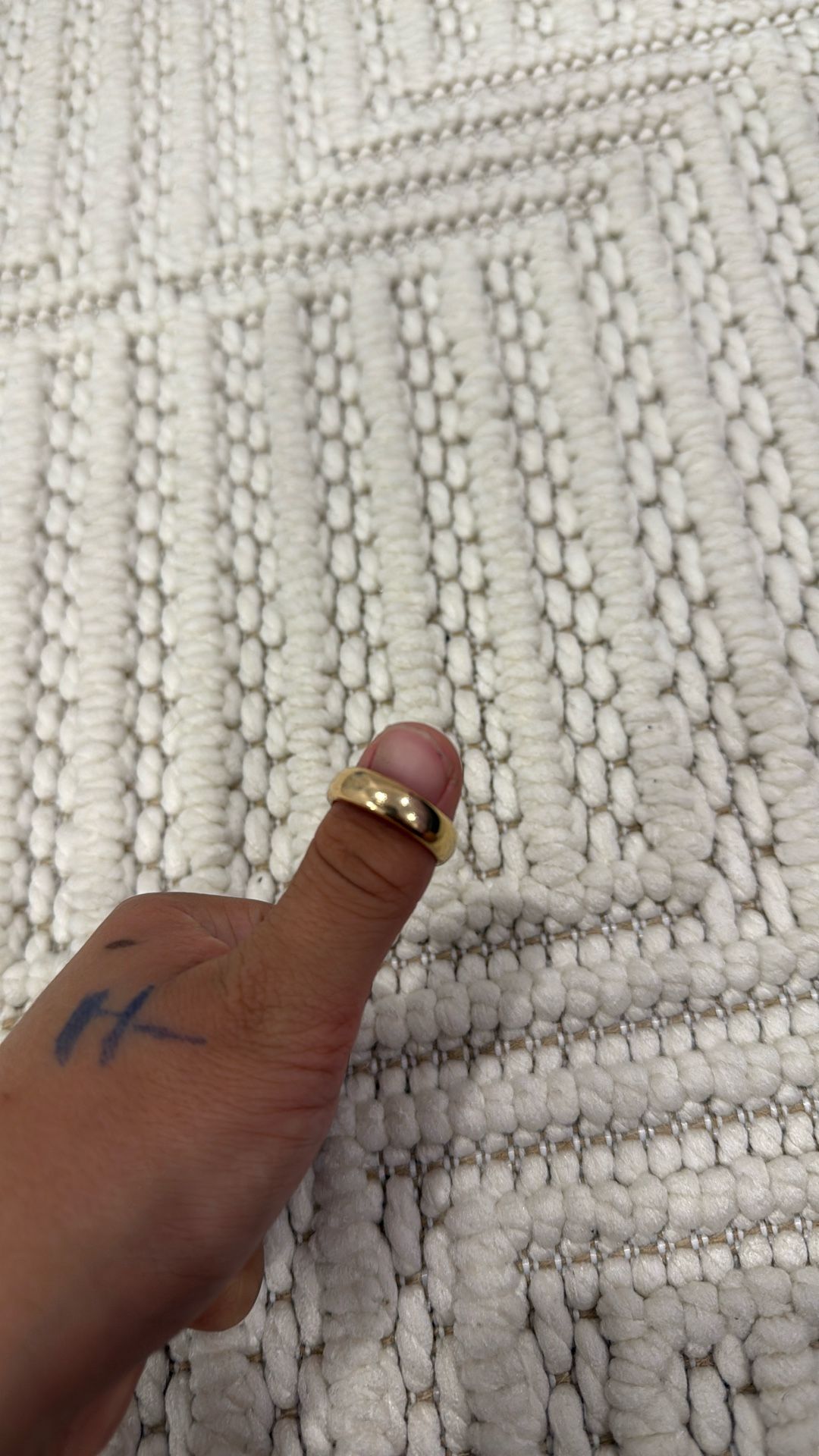 Good And Heavy Gold Ring
