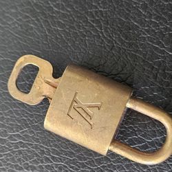 Louis Vuitton Lock And Key #302