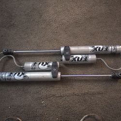 Fox 2.0 Performance Series Rear Air Struts
