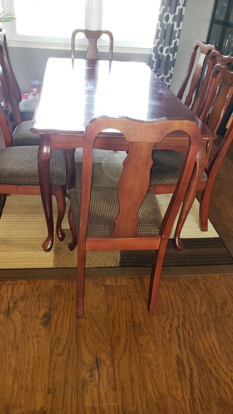 Extendable Dining Room Table Plus 8 Chairs