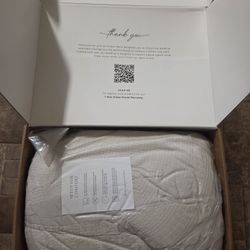 Luxury Linens Ultra Soft Down Alternative Waffle Textured Dune Comforter  + 2 Pillow Cases