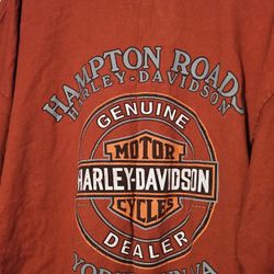 Harley Davidson shirt.