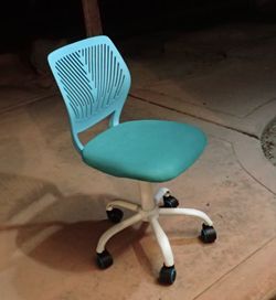 Turquoise Office Chair for Kids or Petite Adults