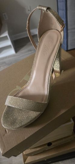 Gold Charlotte Russe Heels Size 7