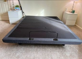 Dreamcloud Queen Size Adjustable Bed Frame