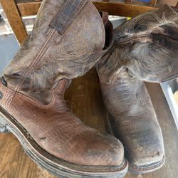 Men Steel toe Work Boots size 12 Ariat