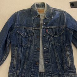 Real vintage Levis Jean jacket from the 8O’s