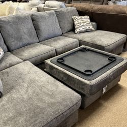 Beautiful Stunning Nice Sectional!