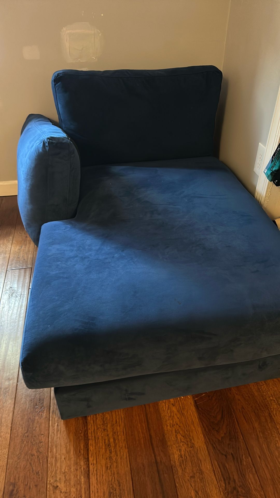 Love Chair/couch 