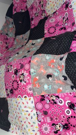 Minnie Mouse quilt