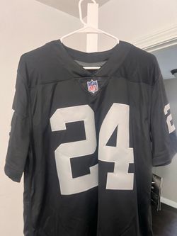Marshawn Lynch Oakland Raiders 2017 Black Legacy Jersey M