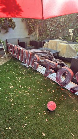 Flying fox neon sign  700$