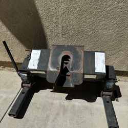 Reese Kwik-Slide 5th Wheel Hitch