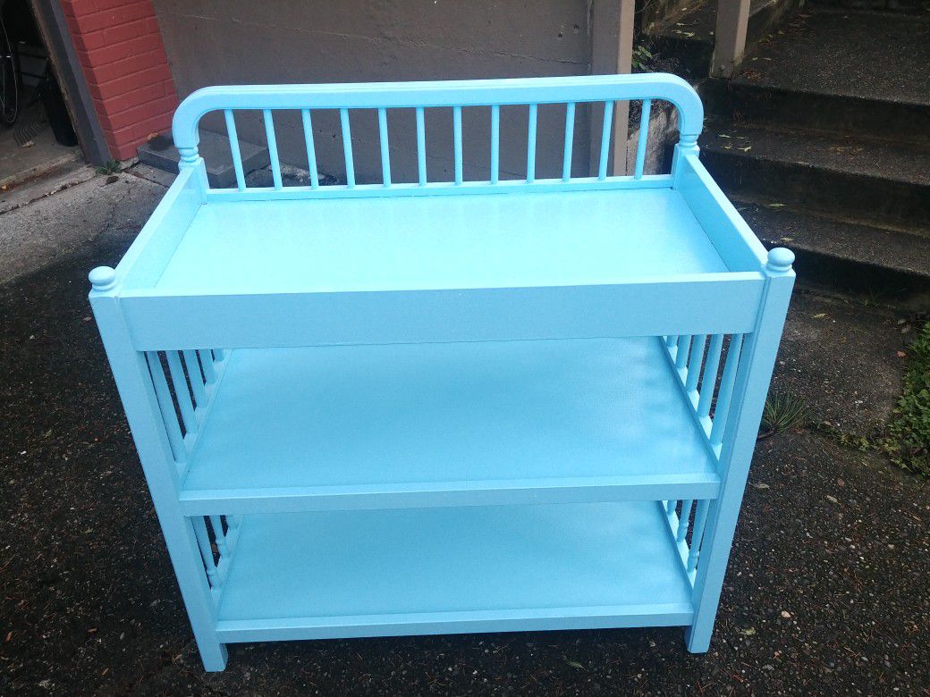 Changing table - great shape
