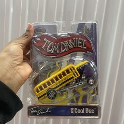 Tom Daniel S'Cool Bus Die Cast Toy Zone 1:43 School Bus Scale Replica Sealed