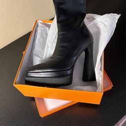 Chunky Heel Platforms Boots
