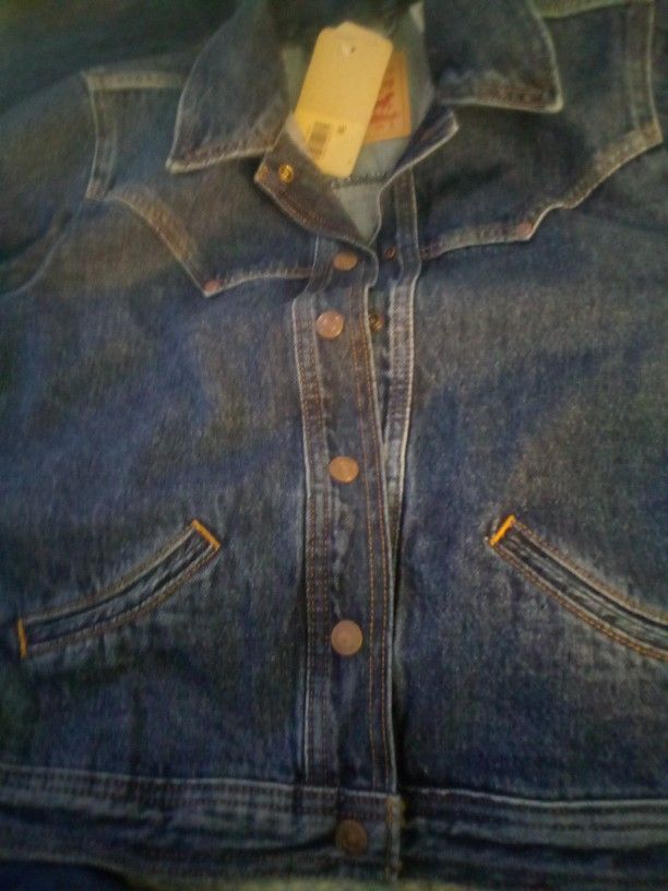 Levis Women Jacket