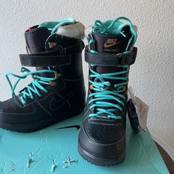 Nike Women’s Zoom Force 1 Snowboard Boots NEW