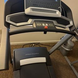 Treadmill ProForm