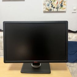 Dell Monitor With Adjustable Stand