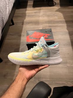 Kyrie flytrap 5 1world1people