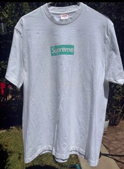 Supreme Box Logo T-shirt.