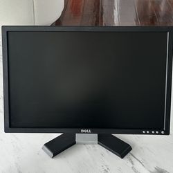 This is a Dell E228WFPc 22" LCD monitor