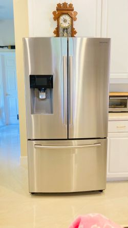 Samsung French Door with freezer in stainless steel.