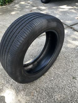 Goodyear P225/55R18