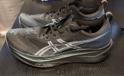 ASICS Megablast