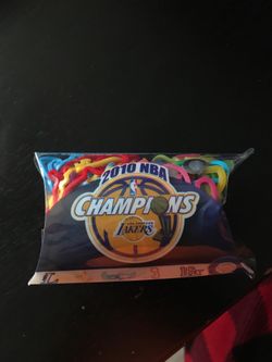 VINTAGE LOS ANGLES LAKERS WRISTBANDS
