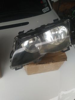 2002-2005 bmw e46 driver side headlight oem