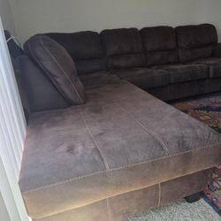 Couch Obo 