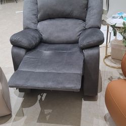 Power Recliner Almost New Condition 